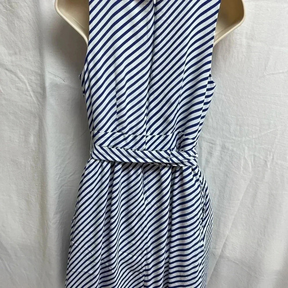 Loft women’s size 6 sleeveless blue and white V-neck polyester blend dress - Picture 5 of 8